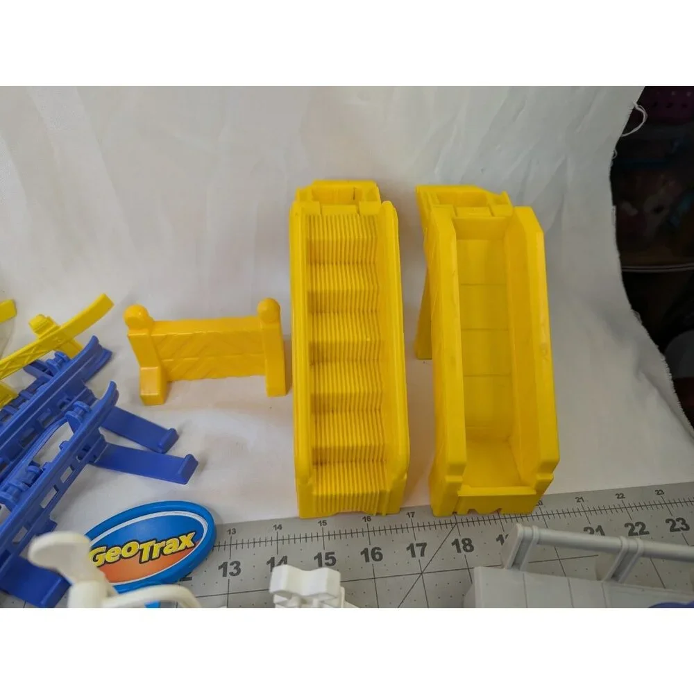 Fisher Price Geotrax Misc‎ Accessories Signs Cars Rails Lot